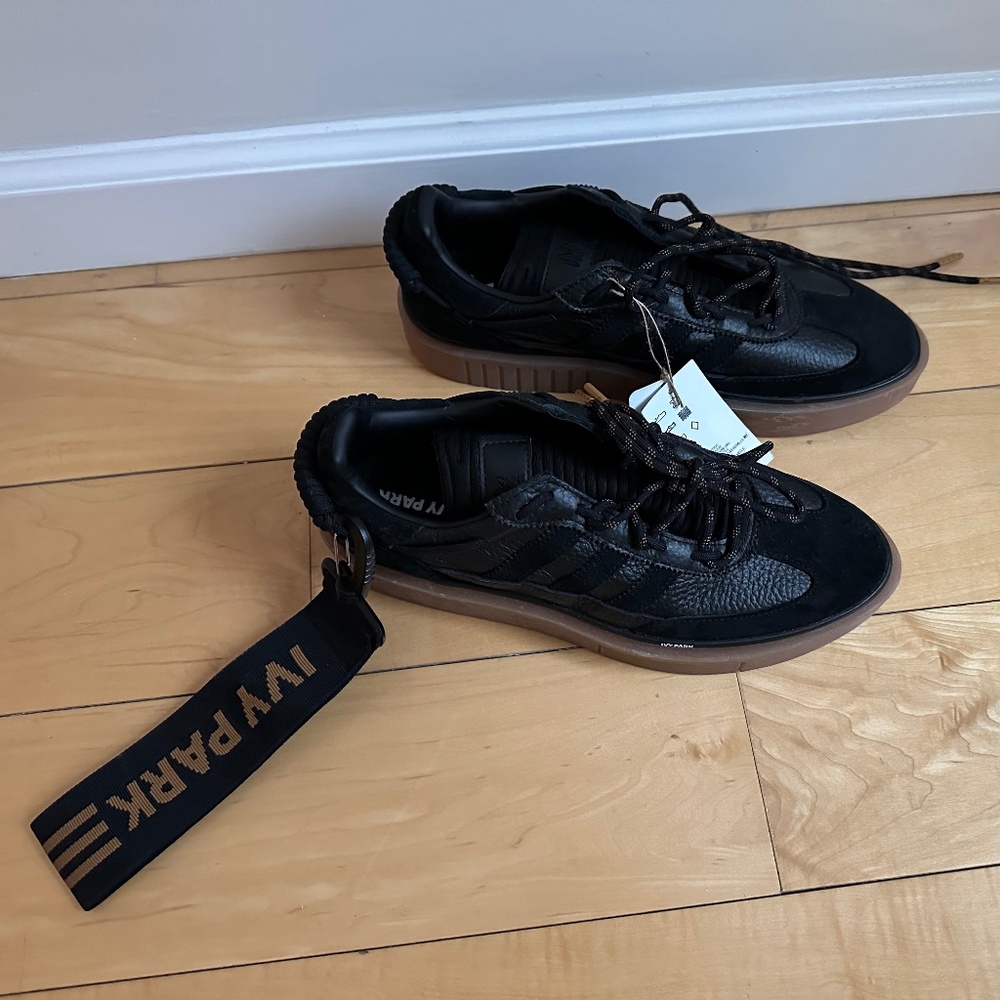 Never Worn Adidas Ivy Park SUPERSLEEK 72 Shoes